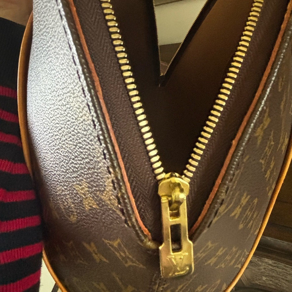 EUC Louis Vuitton Brown Canvas Bag MM Ellipse Iconic - Picture 6 of 7